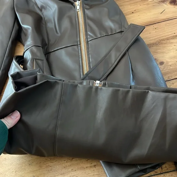 Brown Faux Lether Jacket by egreis size M - Picture 13 of 17